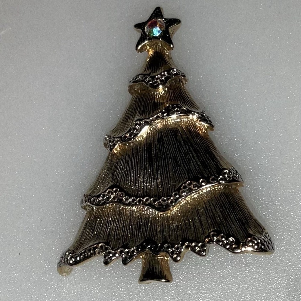 Vtg LC Christmas Tree Brooch Pin Gold Tone‎ Faceted Rhinestone